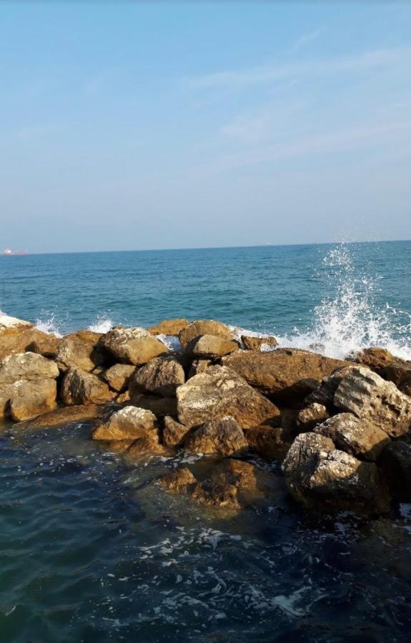 Appartamento Vista Mare ファルコナーラ・マリッティマ エクステリア 写真