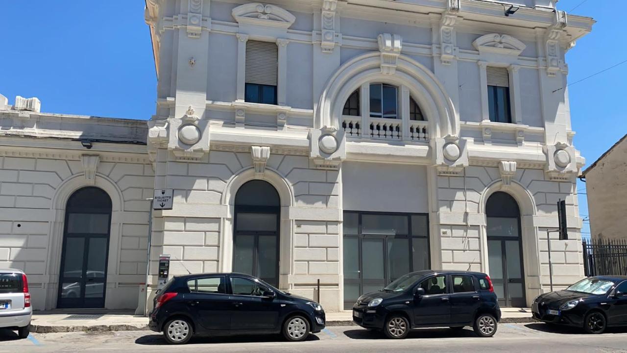 Appartamento Vista Mare ファルコナーラ・マリッティマ エクステリア 写真